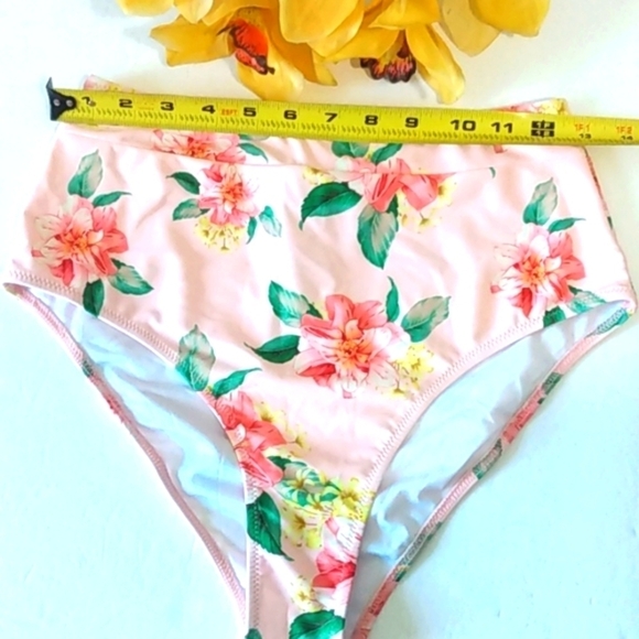 CUPSHE PEACH FLORAL HI-WAIST BIKINI BOTTOM SIZE MEDIUM NWT - Picture 7 of 9